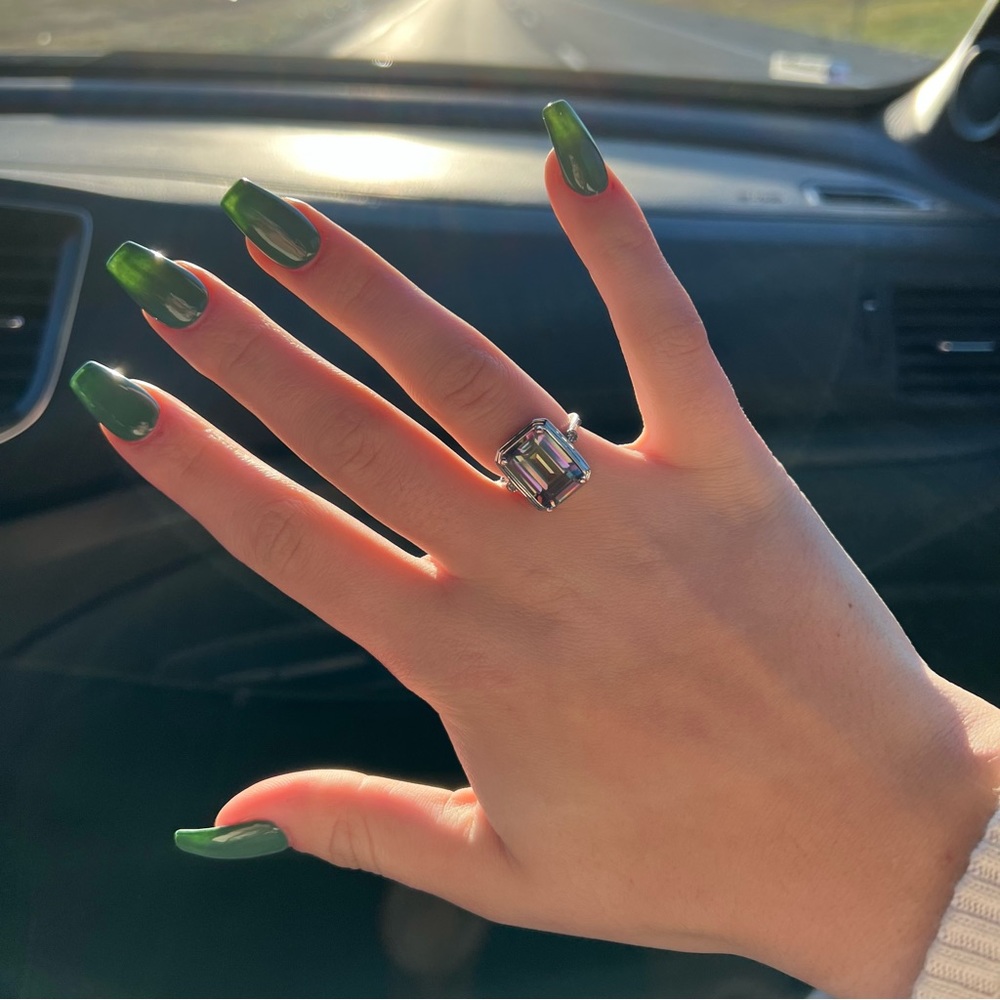 Stunning 10 Carat Mystic Topaz Ring with Diamond Accents - Picture 9 of 17